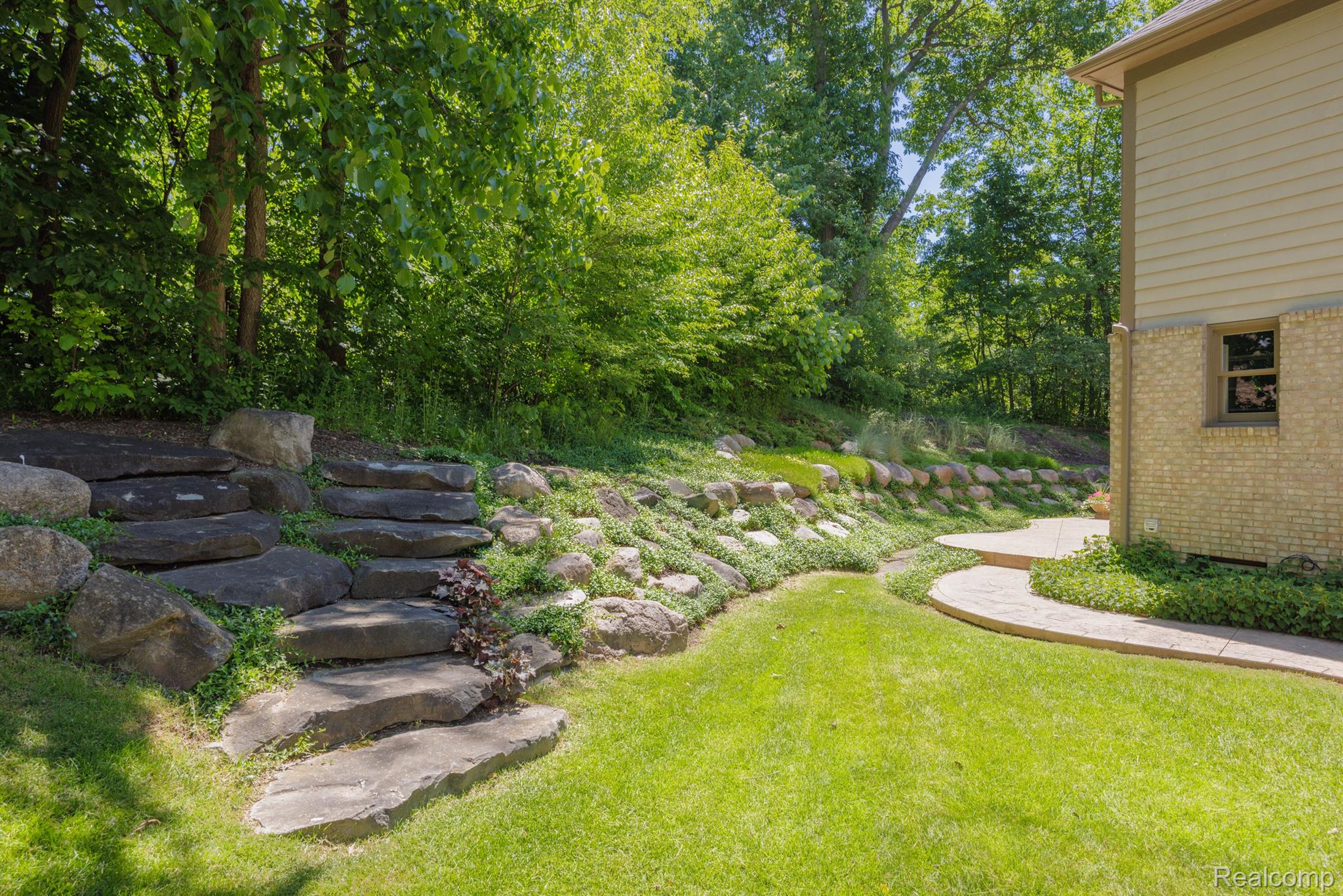 4237 Calumet Drive Rochester, MI 48306 - Photo 49 of 64 Gallery Image 49