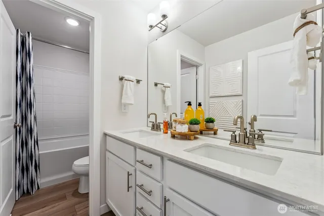 $649,990 | 3952 McCormick Vlg Drive, Bremerton, WA 98312