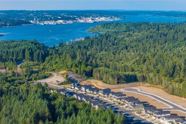 $649,990 | 3952 McCormick Vlg Drive, Bremerton, WA 98312