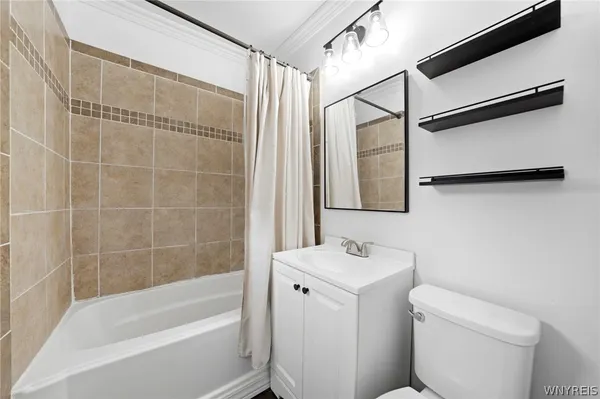 $224,900 | 6373 Center Street, Hamburg, NY 14085