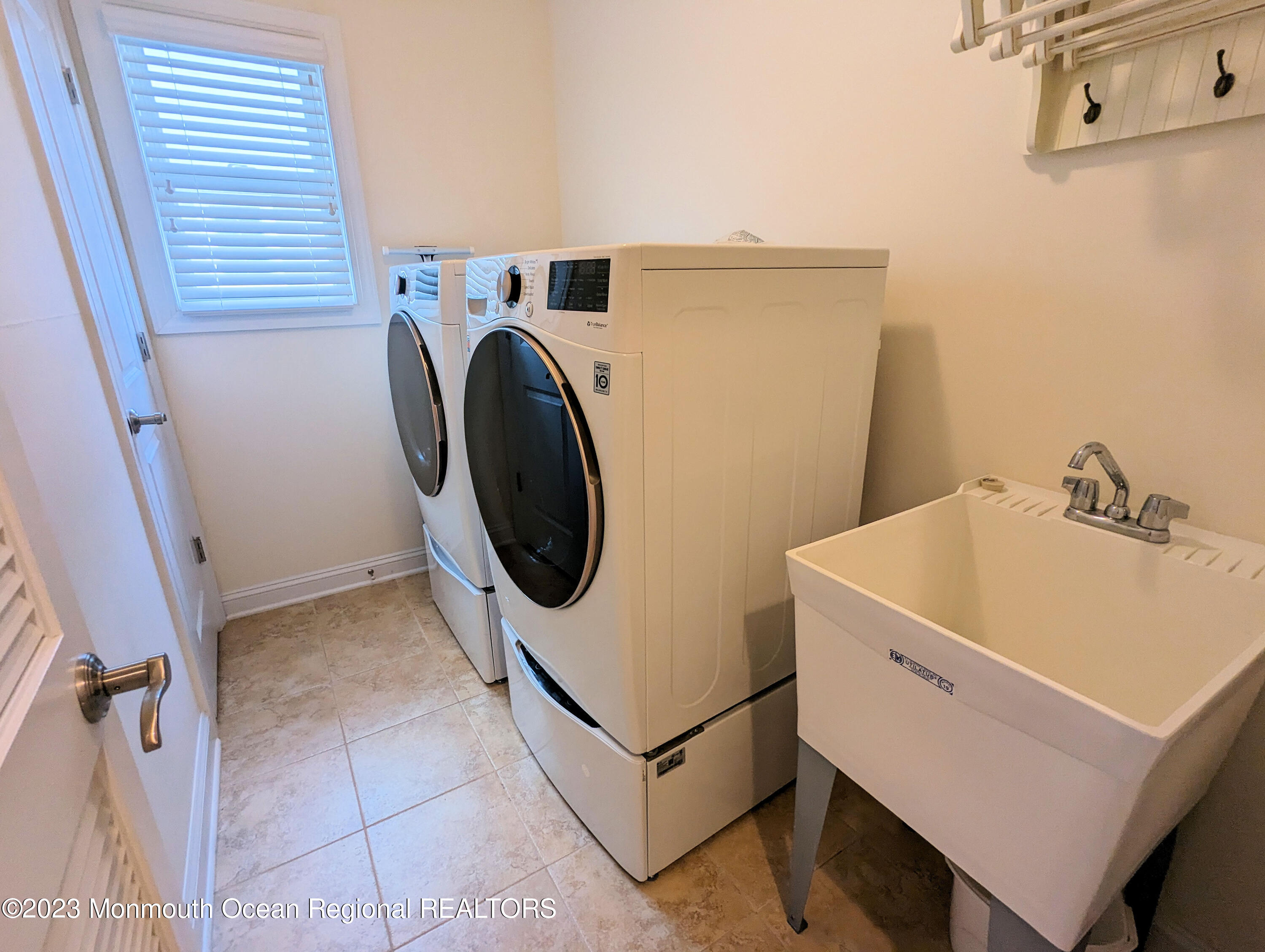 61 Las Vegas Road Lavallette, NJ 08735 - Photo 34 of 40 laundry