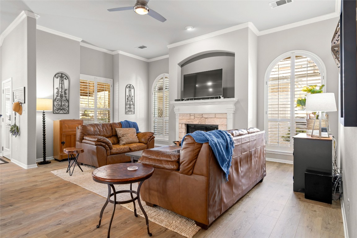 1302 Ridgefield Loop Round Rock, TX 78665 - Photo 11 of 36