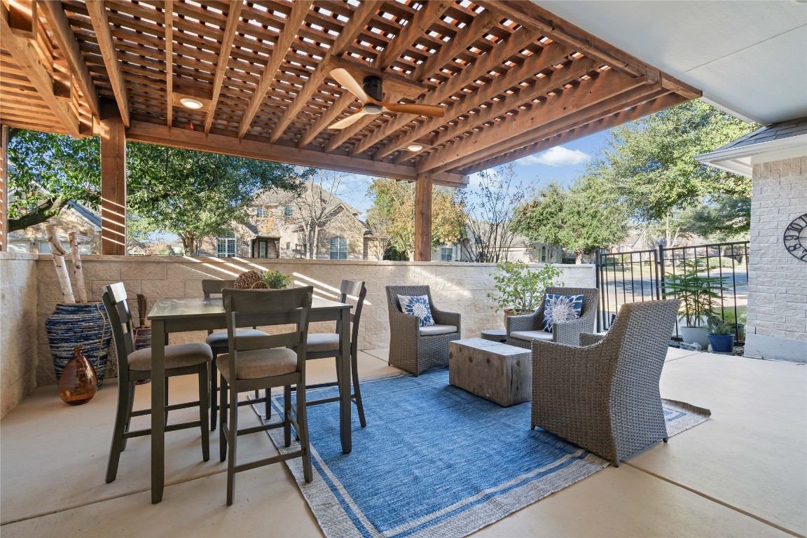 1302 Ridgefield Loop Round Rock, TX 78665 - Photo 2 of 36