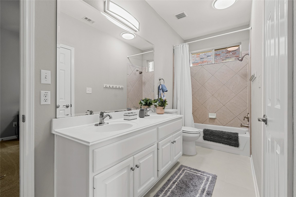 1302 Ridgefield Loop Round Rock, TX 78665 - Photo 27 of 36