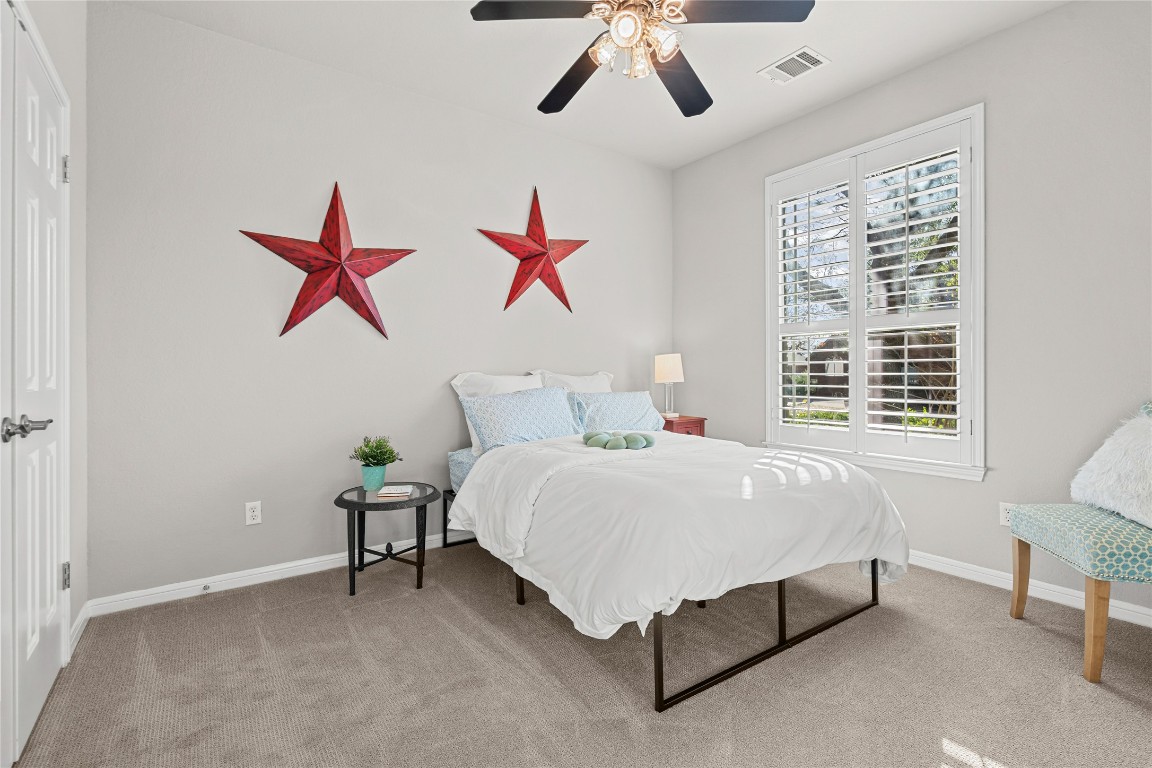 1302 Ridgefield Loop Round Rock, TX 78665 - Photo 29 of 36