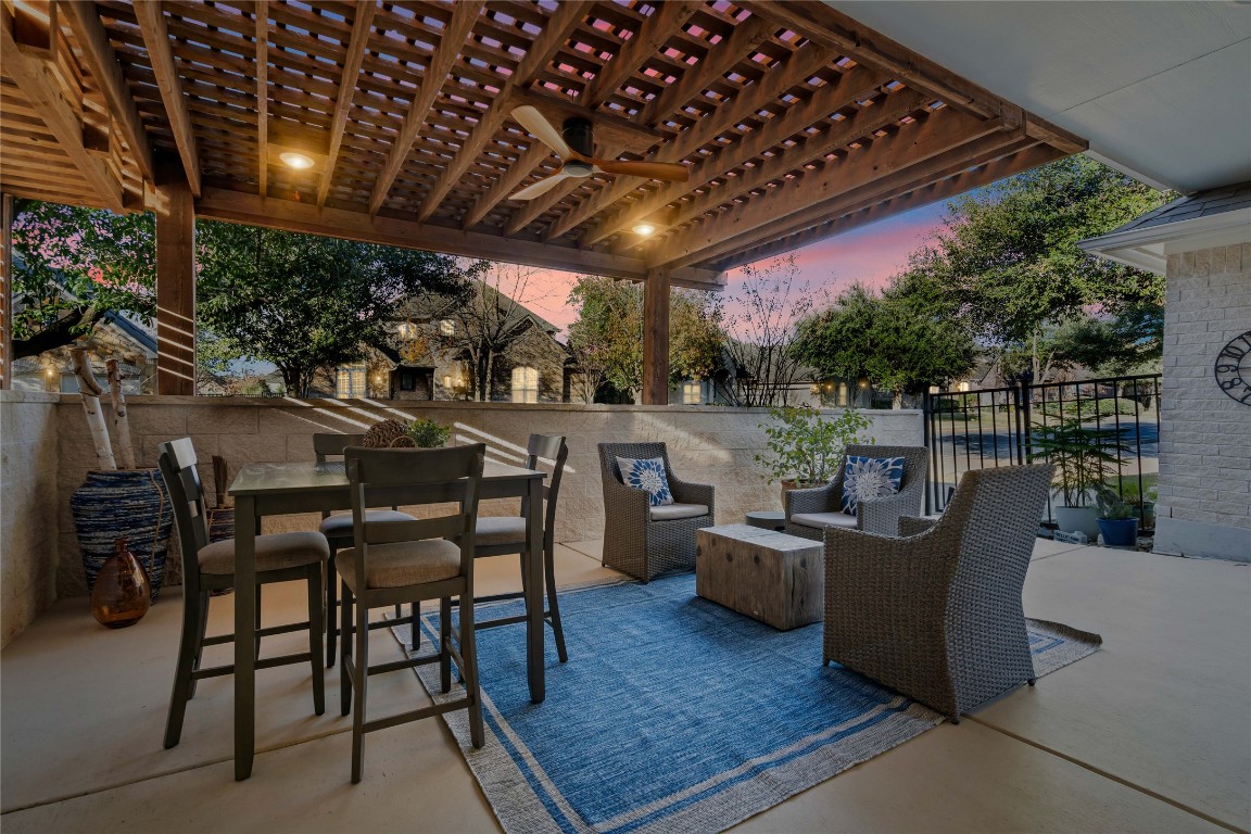 1302 Ridgefield Loop Round Rock, TX 78665 - Photo 31 of 36