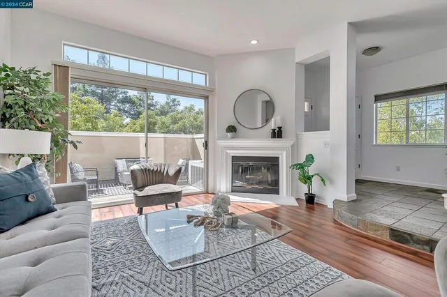 $4,000 | 618 Palomino Drive, Pleasanton, CA 94566