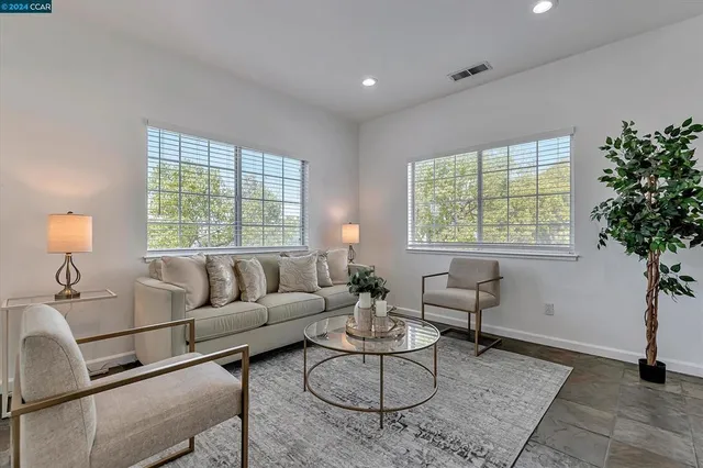 $4,000 | 618 Palomino Drive, Pleasanton, CA 94566