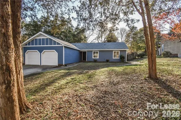 $2,200 | 10216 Camelback Circle, Charlotte, NC 28226