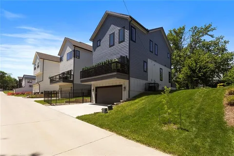 $699,900 | 2609 Forest Avenue, Kansas City, MO 64108