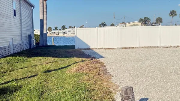a view of utility room