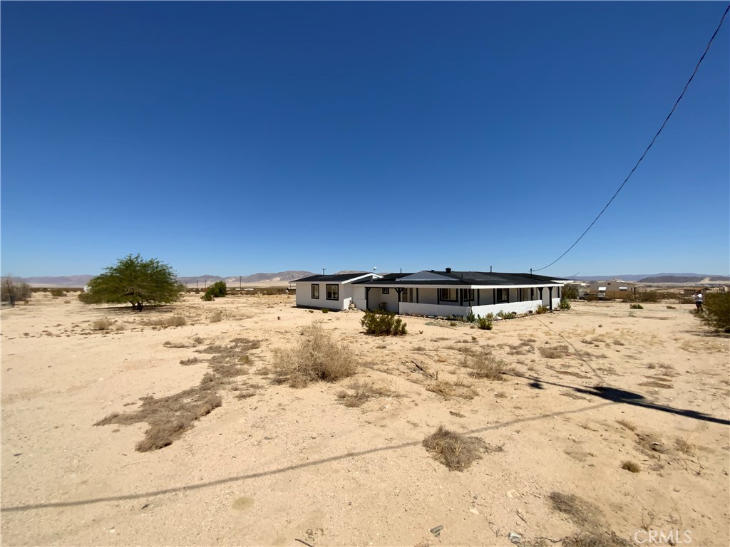 69626 Brant Cross Road Twentynine Palms, CA 92277 - Photo 11 of 33 a view of beach and ocean