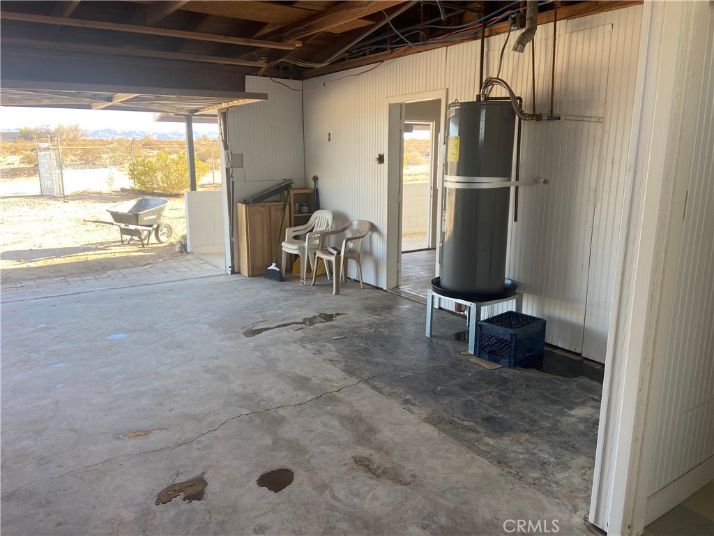 69626 Brant Cross Road Twentynine Palms, CA 92277 - Photo 33 of 33 a view of a storage & utility room