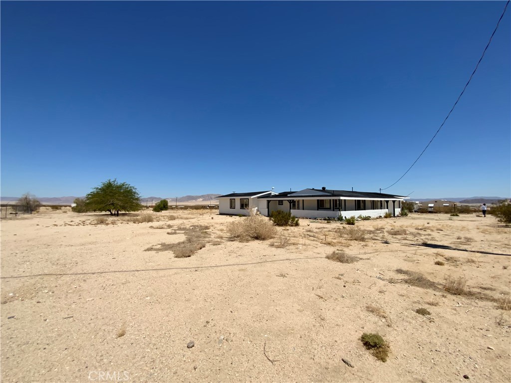 69626 Brant Cross Road Twentynine Palms, CA 92277 - Photo 10 of 33 a view of an ocean beach