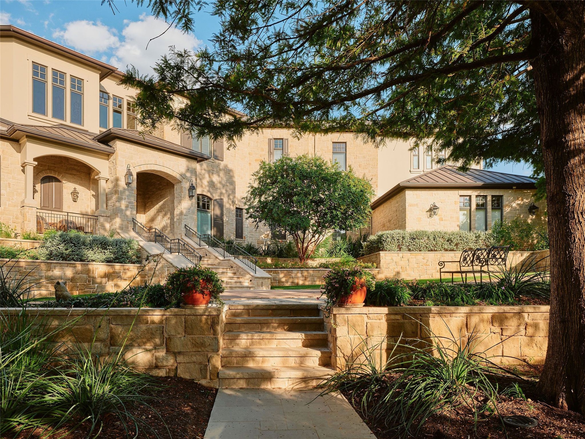 1415 Mt Larson Road Austin, TX 78746 - Photo 9 of 40 Gallery Image 9