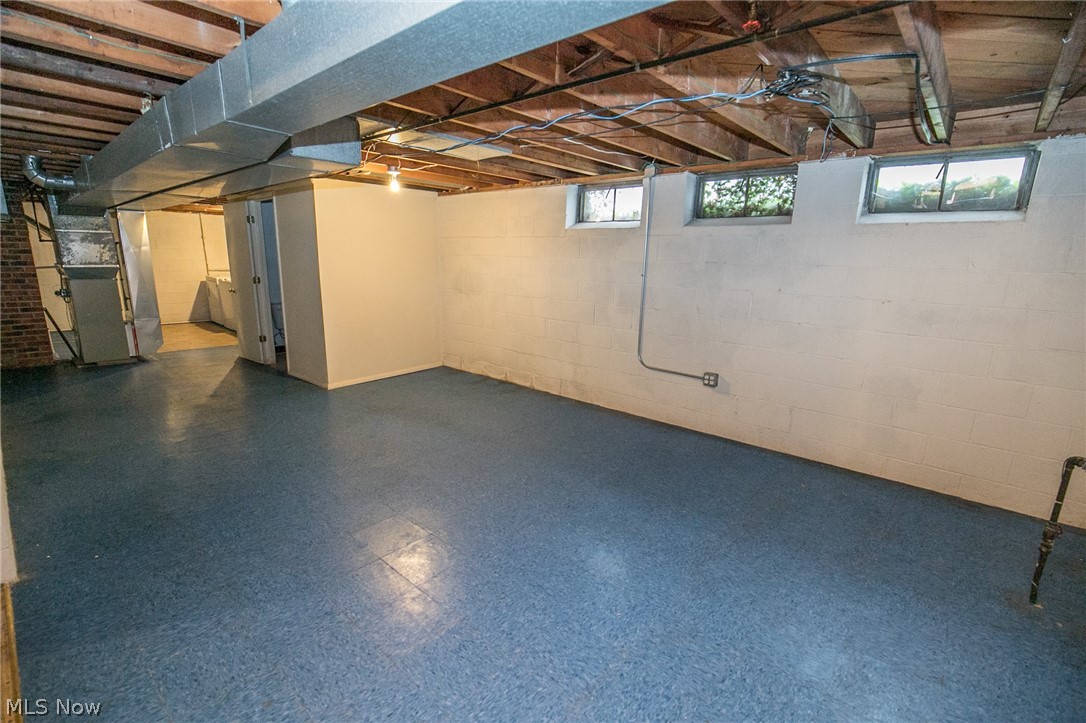 6461 Longridge Road Cleveland, OH 44124 - Photo 20 of 28