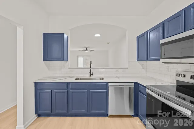 $1,700 | 2270 Winthrop Chase Drive, Charlotte, NC 28212