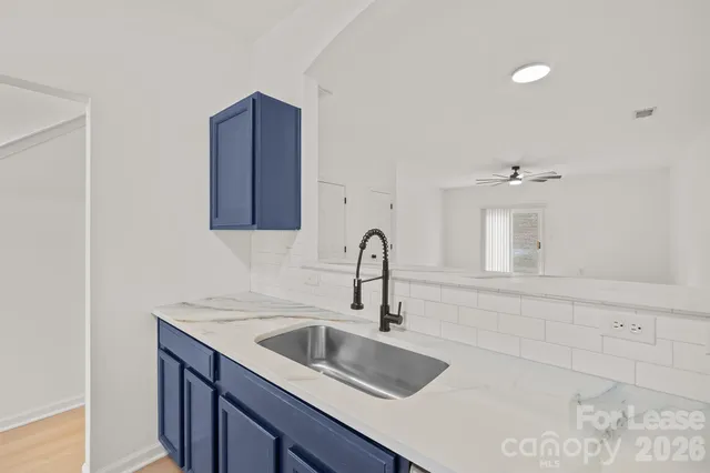 $1,700 | 2270 Winthrop Chase Drive, Charlotte, NC 28212