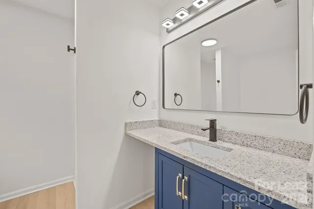 $1,700 | 2270 Winthrop Chase Drive, Charlotte, NC 28212