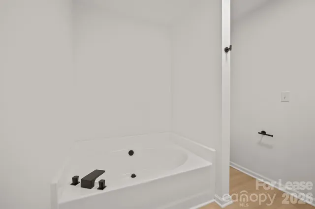 $1,700 | 2270 Winthrop Chase Drive, Charlotte, NC 28212