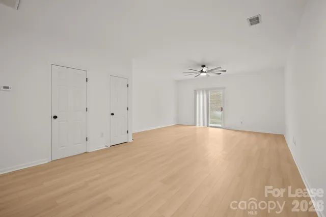 $1,700 | 2270 Winthrop Chase Drive, Charlotte, NC 28212