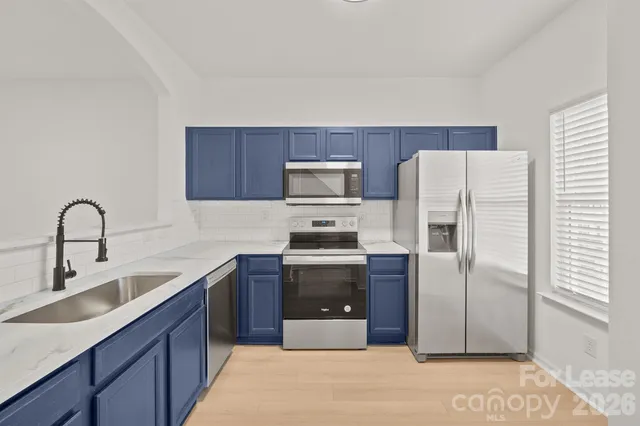 $1,700 | 2270 Winthrop Chase Drive, Charlotte, NC 28212