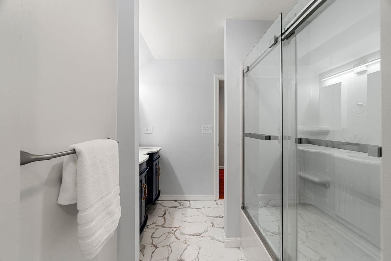 24 Beechwood Road Hudson, NH 03051 - Photo 28 of 58