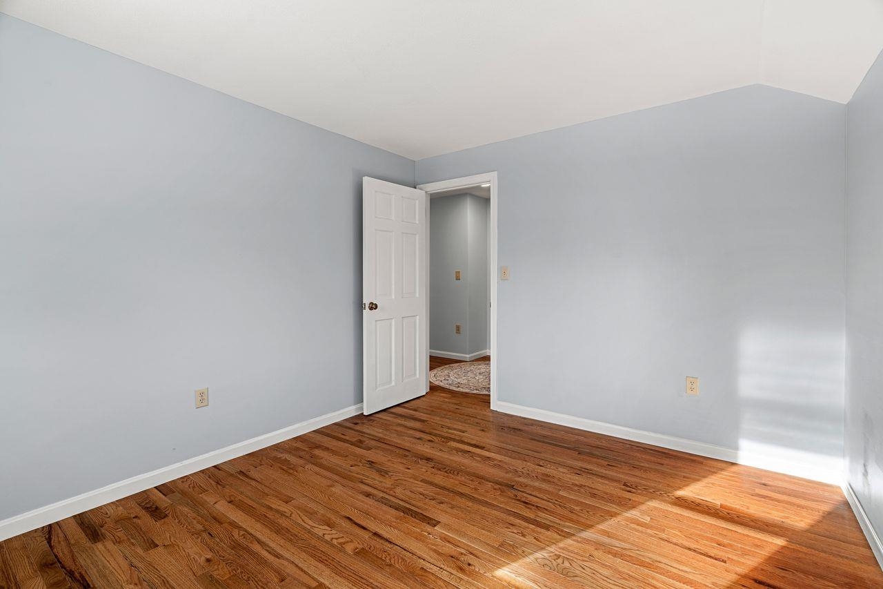 24 Beechwood Road Hudson, NH 03051 - Photo 37 of 58