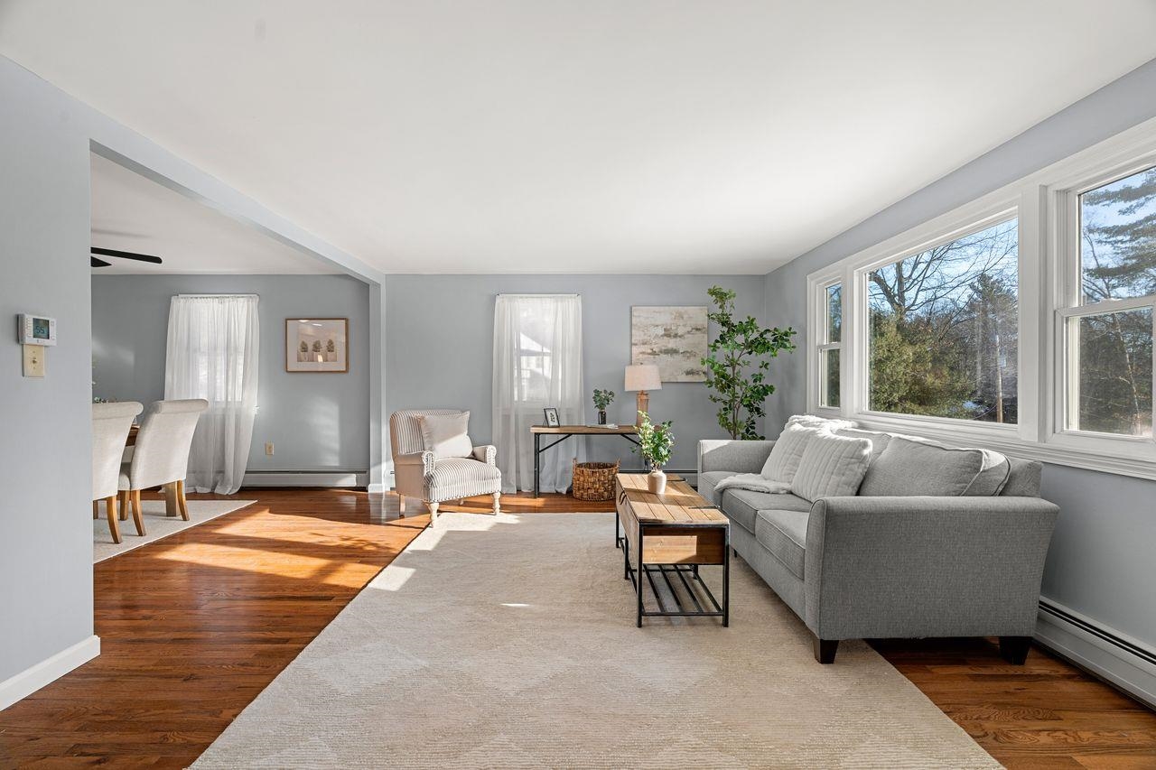 24 Beechwood Road Hudson, NH 03051 - Photo 4 of 58