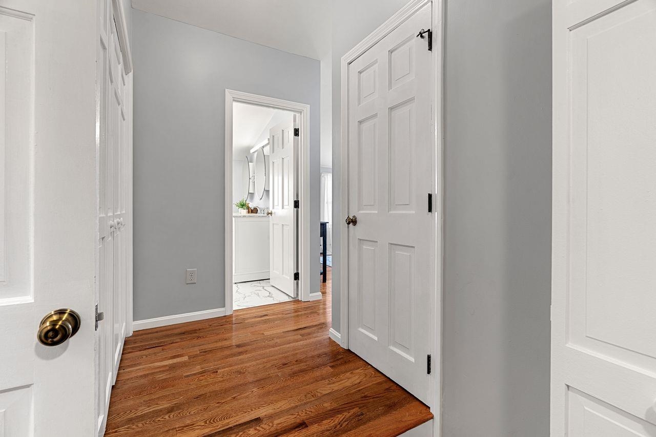 24 Beechwood Road Hudson, NH 03051 - Photo 45 of 58