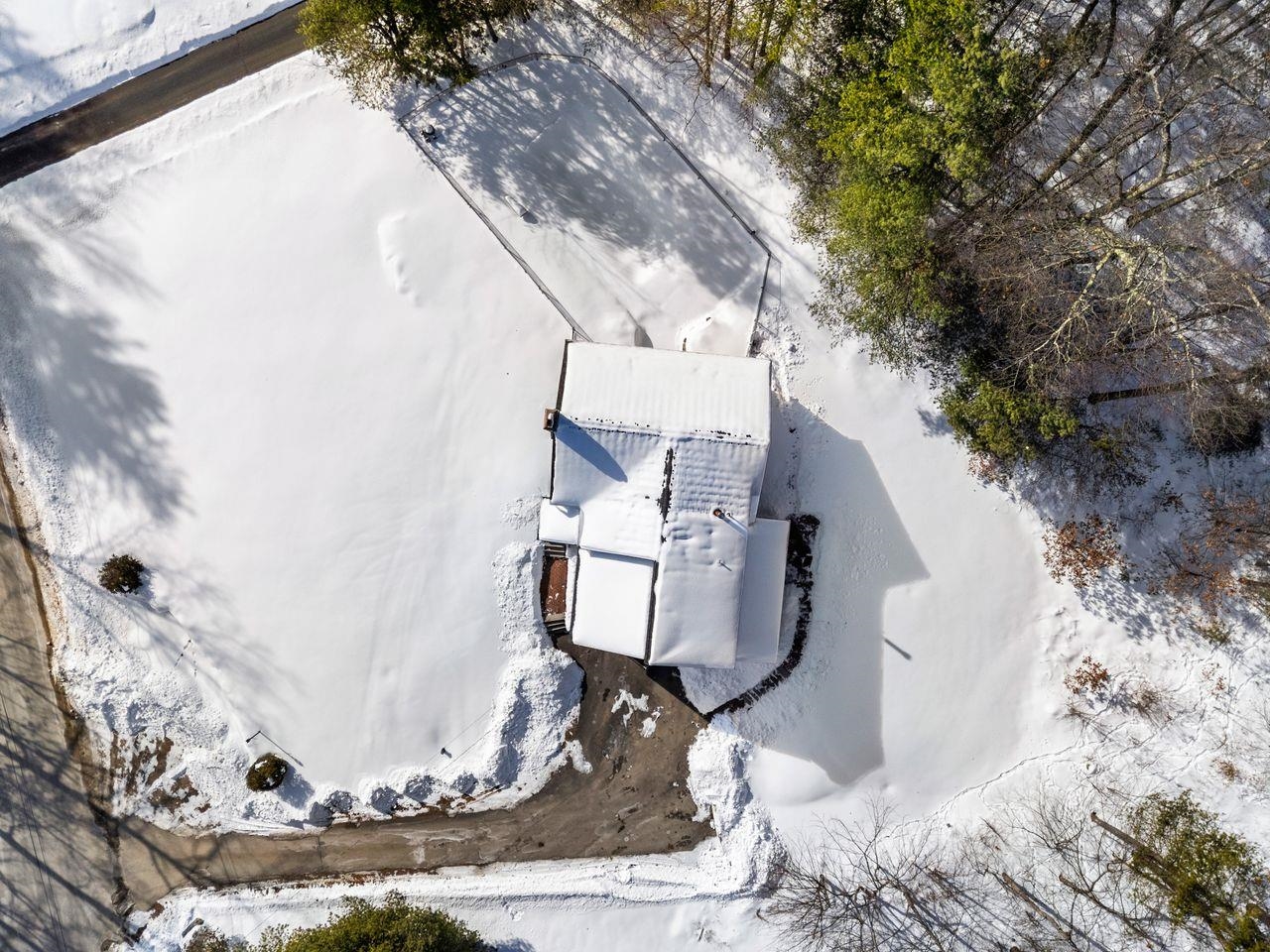 24 Beechwood Road Hudson, NH 03051 - Photo 46 of 58