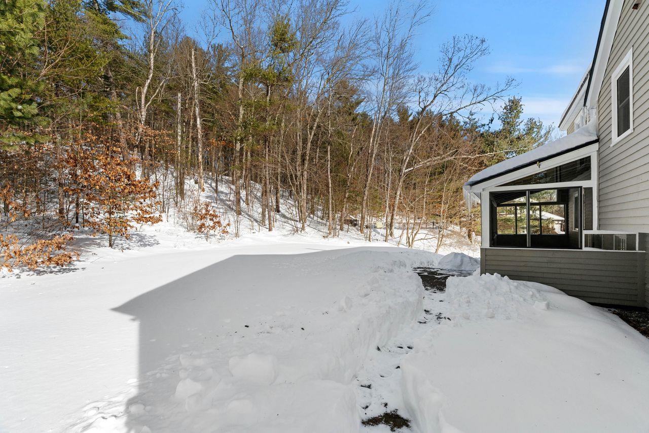 24 Beechwood Road Hudson, NH 03051 - Photo 51 of 58