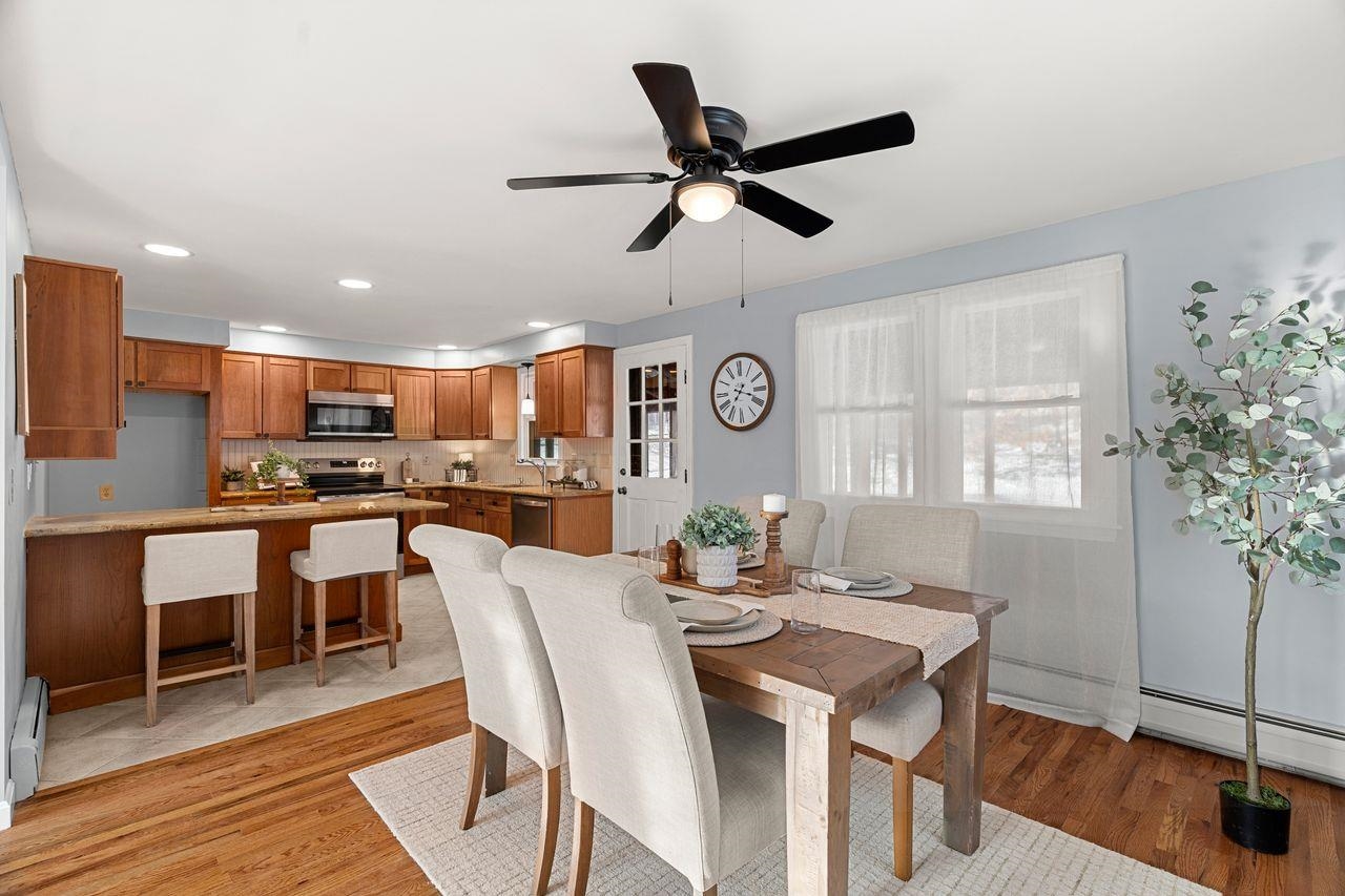 24 Beechwood Road Hudson, NH 03051 - Photo 6 of 58