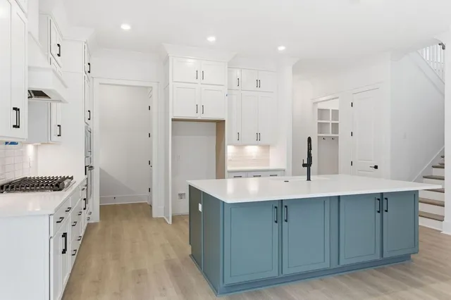 $1,249,990 | 3989 Kathie Drive, Thompson's Station, TN 37179