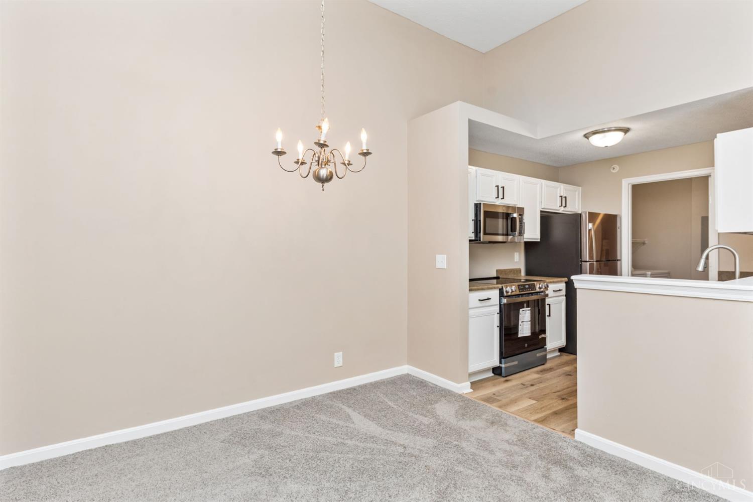 3414 North Bend Road, Unit 8 Cincinnati, OH 45247 - Photo 13 of 36