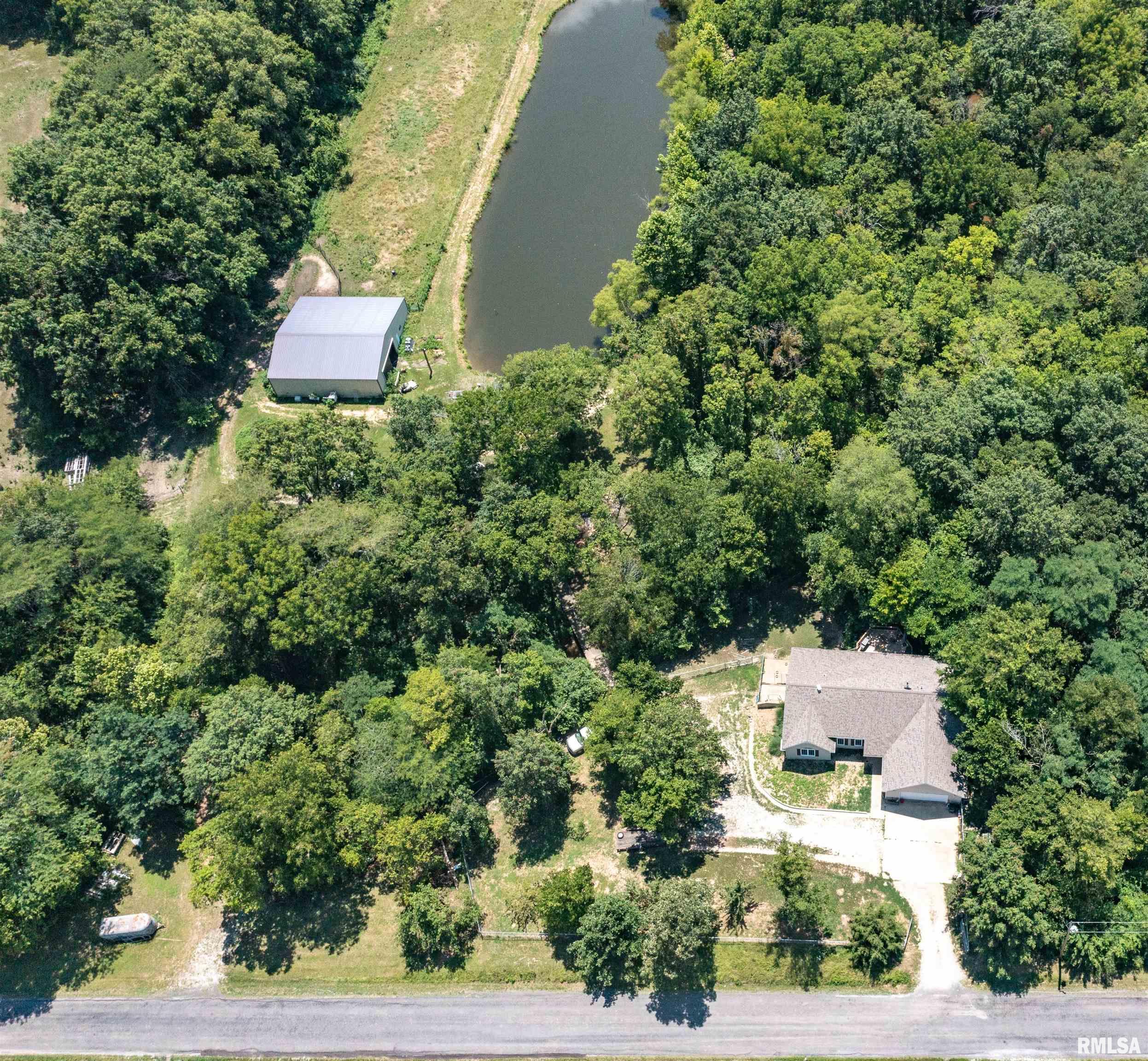 1720 Copple Road Walnut Hill, IL 62893 - Photo 4 of 55