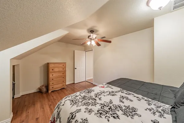 $639,000 | 2865 West J E Woody Road, Springtown, TX 76082