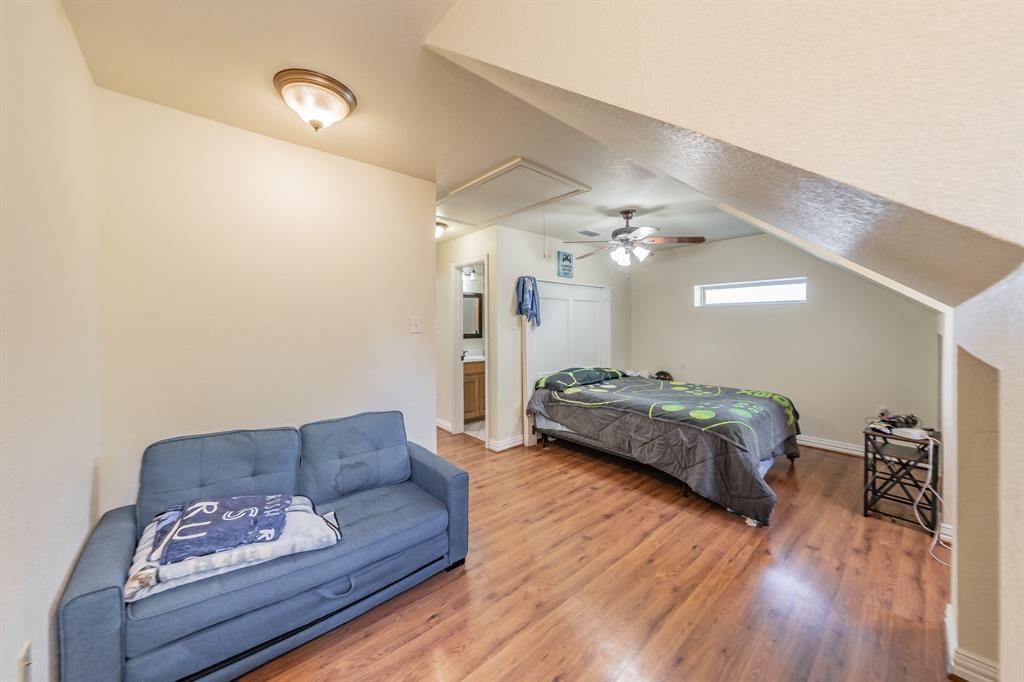 2865 West J E Woody Road Springtown, TX 76082 - Photo 24 of 33