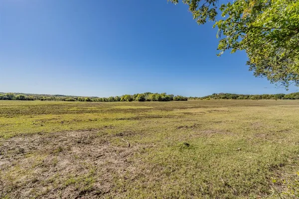 $639,000 | 2865 West J E Woody Road, Springtown, TX 76082