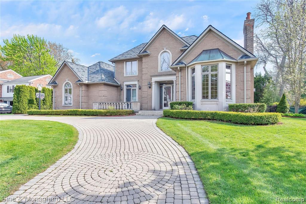 45 Roslyn Road Grosse Pointe Shores, MI 48236 - Photo 80 of 88