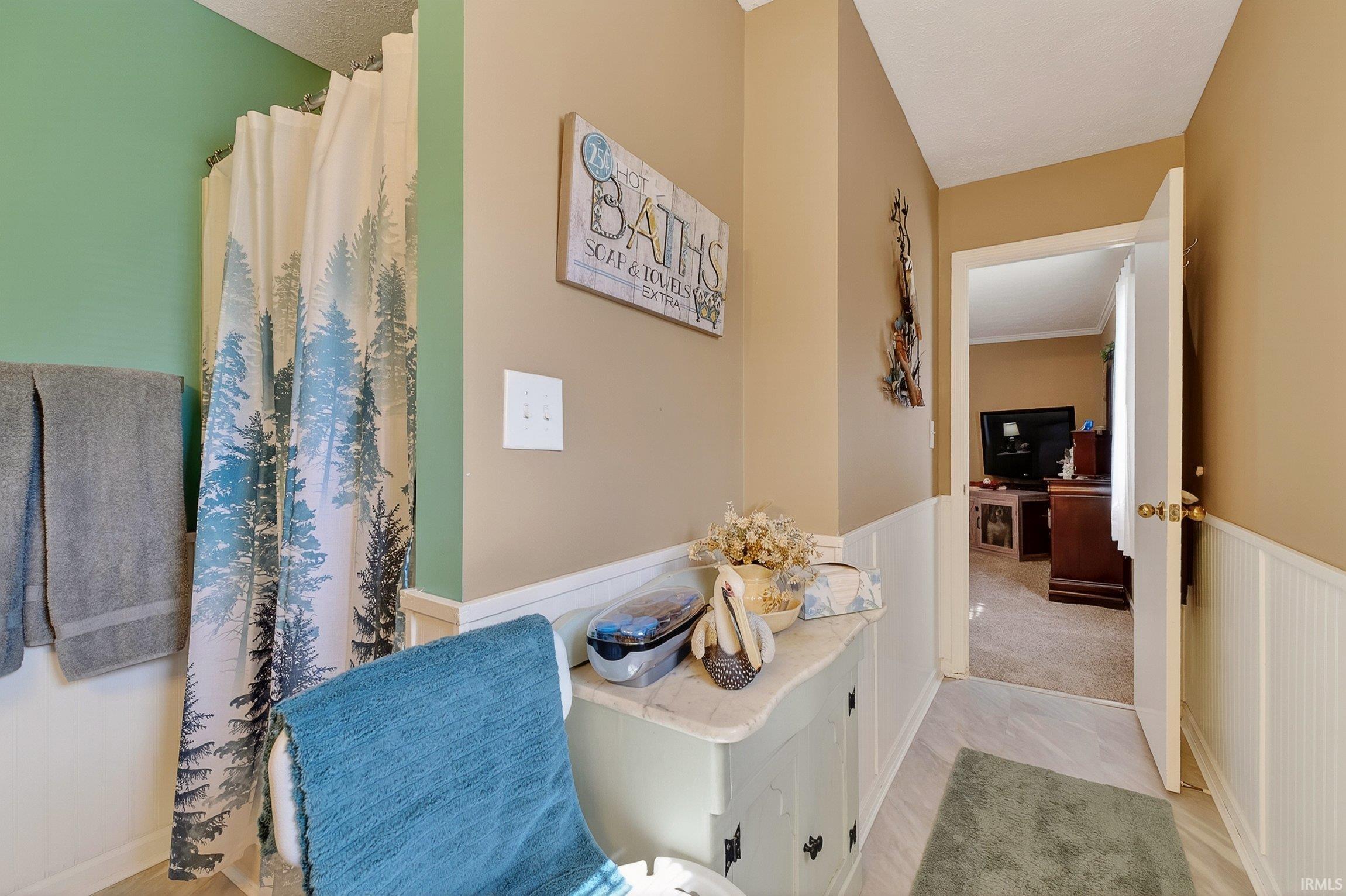 834 Deerfield Road Anderson, IN 46012 - Photo 15 of 23