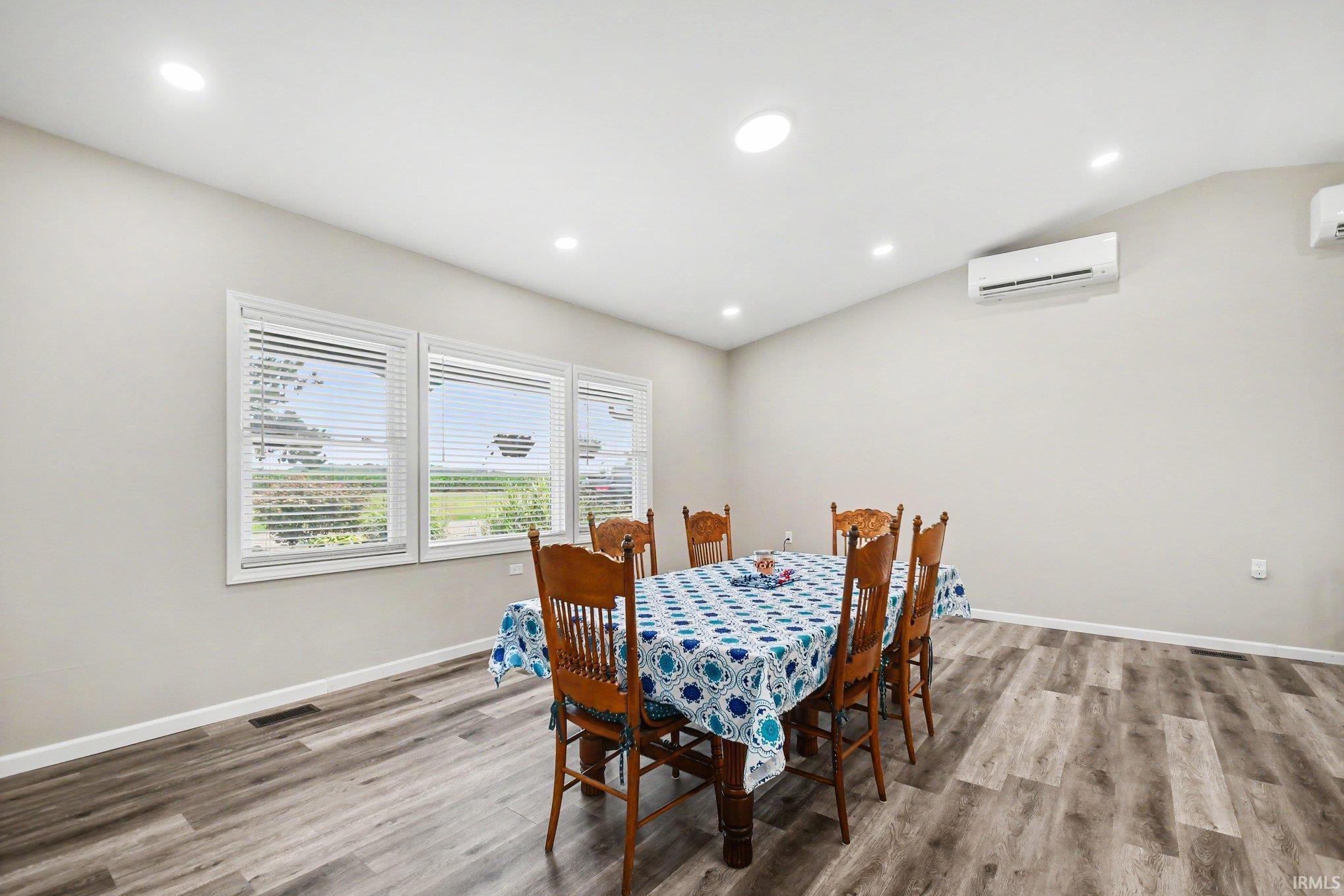 17220 Shively Road Bremen, IN 46506 - Photo 13 of 42