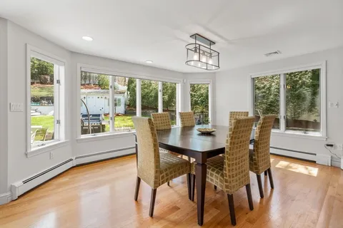 $1,549,900 | 7 Michelle Drive, Burlington, MA 01803