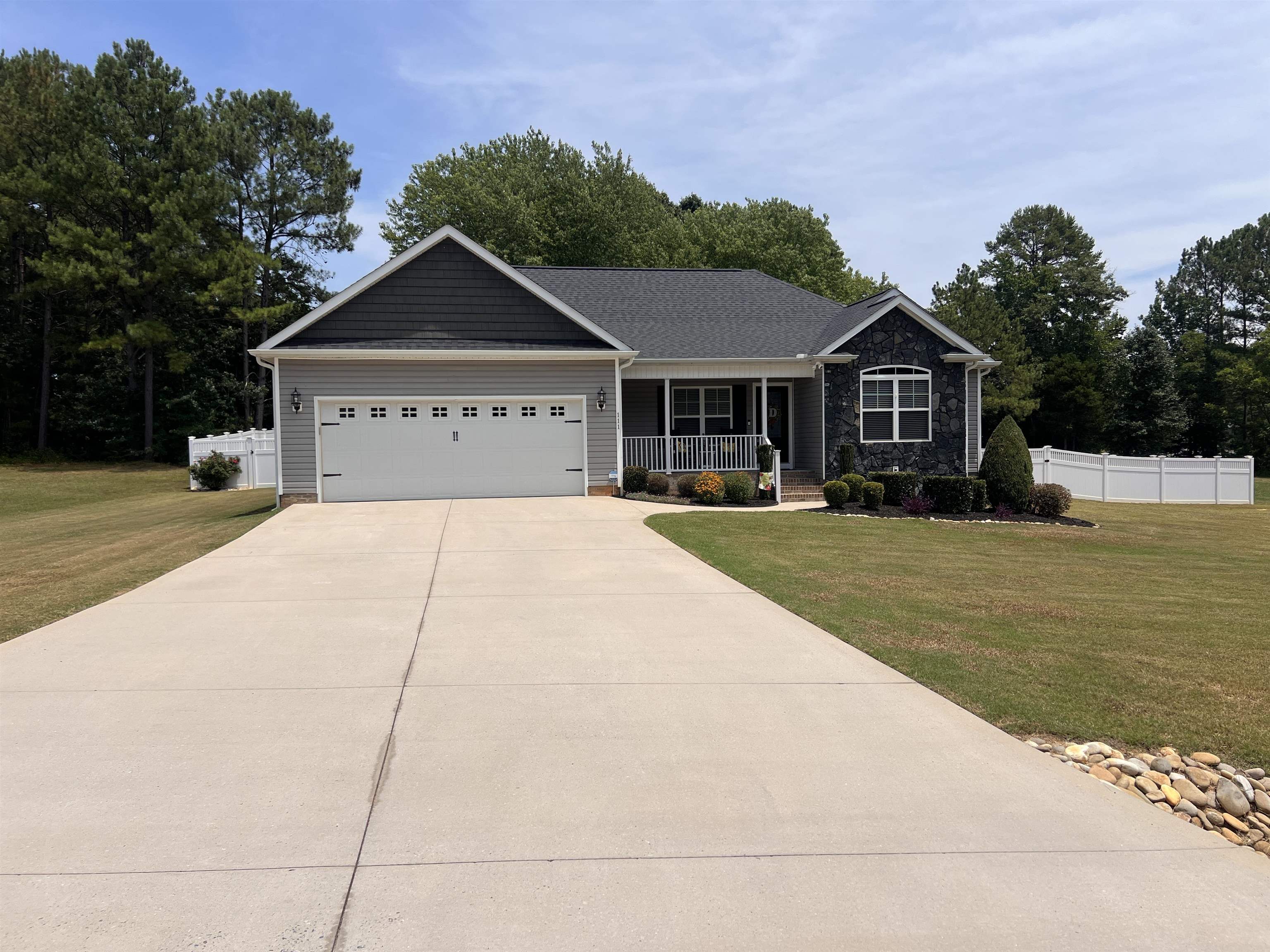 111 Barbara Avenue Gaffney, SC 29341 - Photo 2 of 48