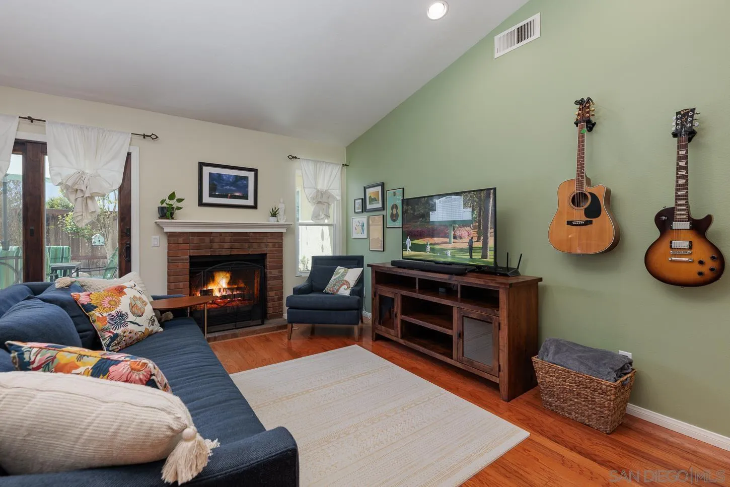 1277 Longfellow Road Vista, CA 92081 - Photo 8 of 37 Gallery Image 8