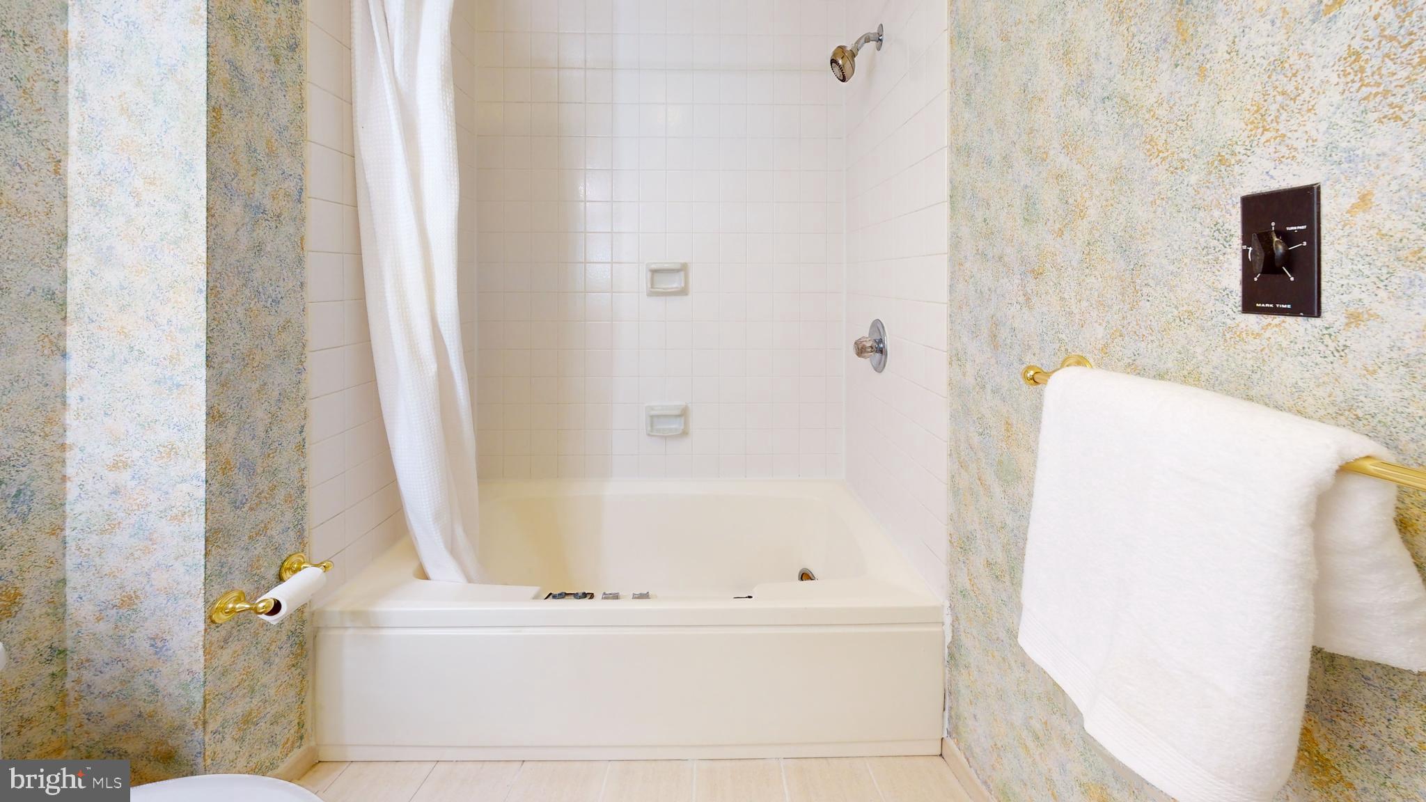 3928 Georgetown Court Northwest Washington, DC 20007 - Photo 13 of 22