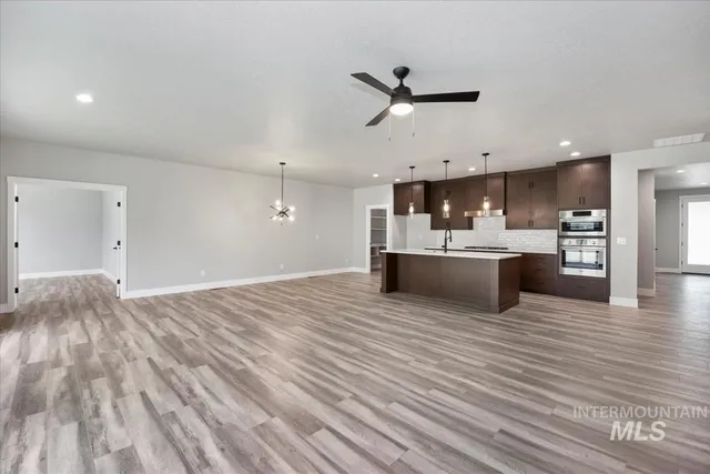 $649,900 | 6227 South Corsican Avenue, Meridian, ID 83642