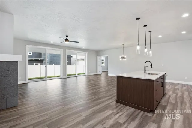 $649,900 | 6227 South Corsican Avenue, Meridian, ID 83642