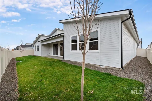 $649,900 | 6227 South Corsican Avenue, Meridian, ID 83642