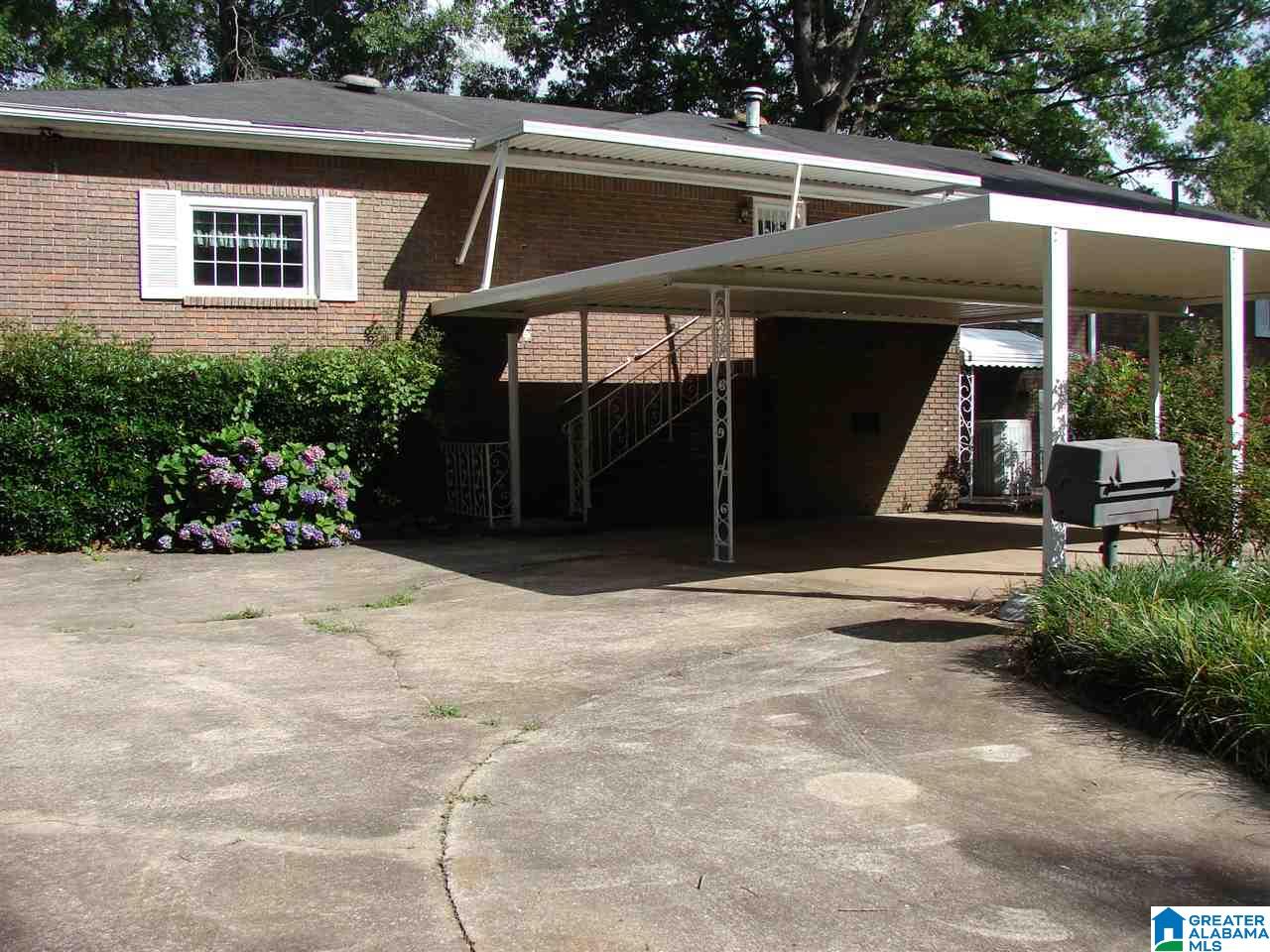 1204 Eastern Valley Road Bessemer, AL 35020 - Photo 3 of 23